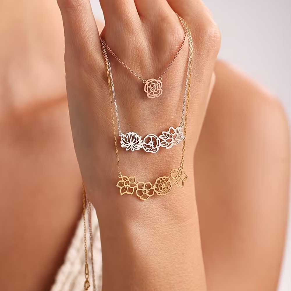 Gepersonaliseerde geboortebloe - Birth Flower Necklace recensie en prijs